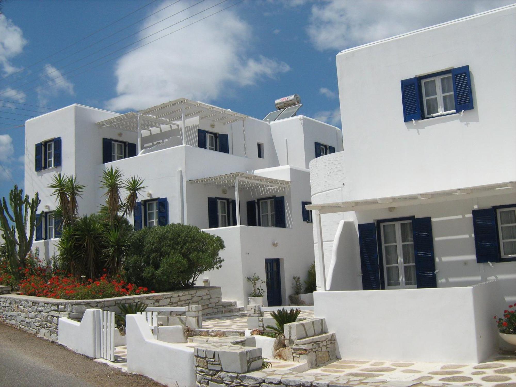 Nicos Studios & Apartments Logaras Esterno foto