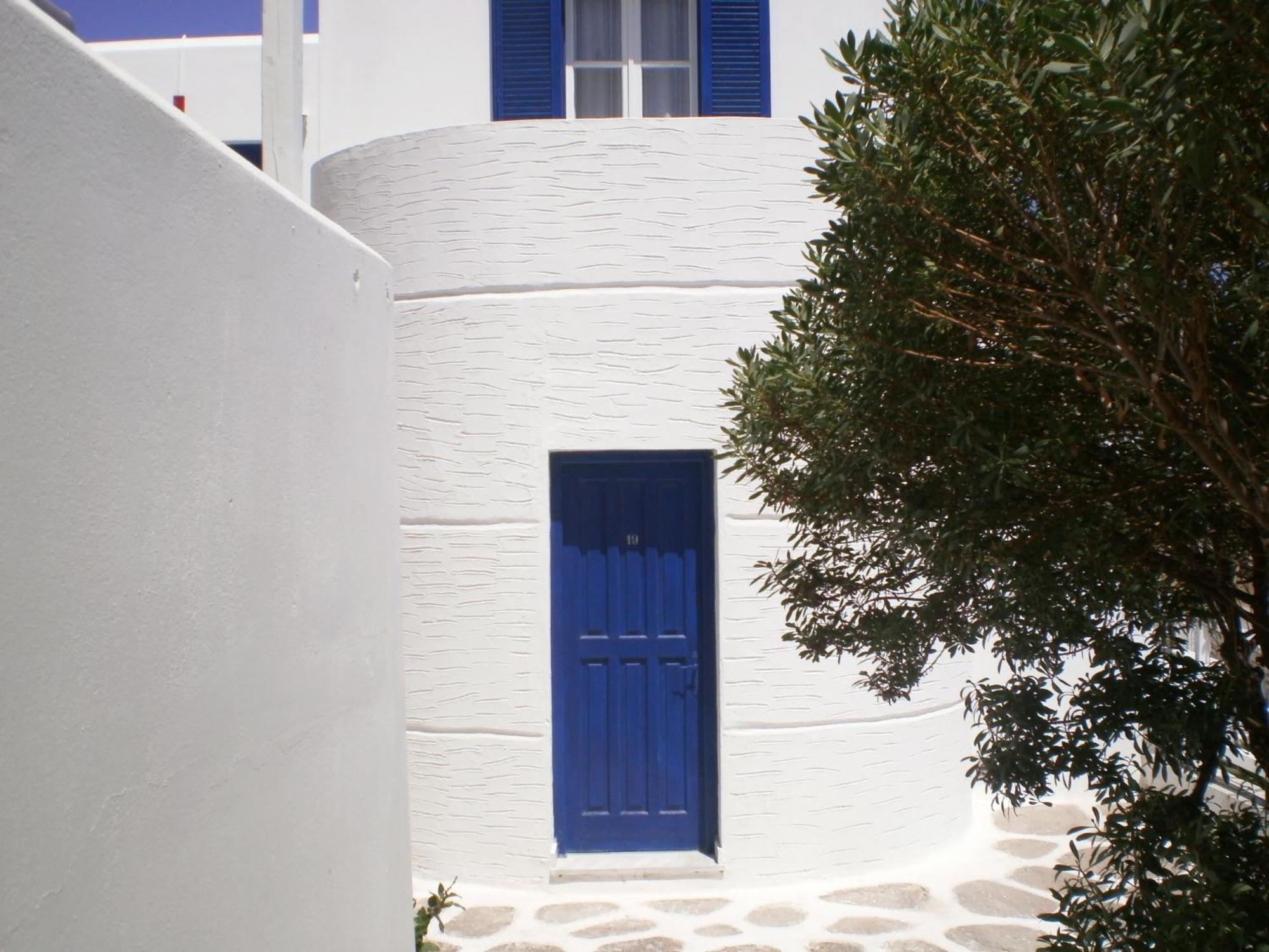 Nicos Studios & Apartments Logaras Esterno foto