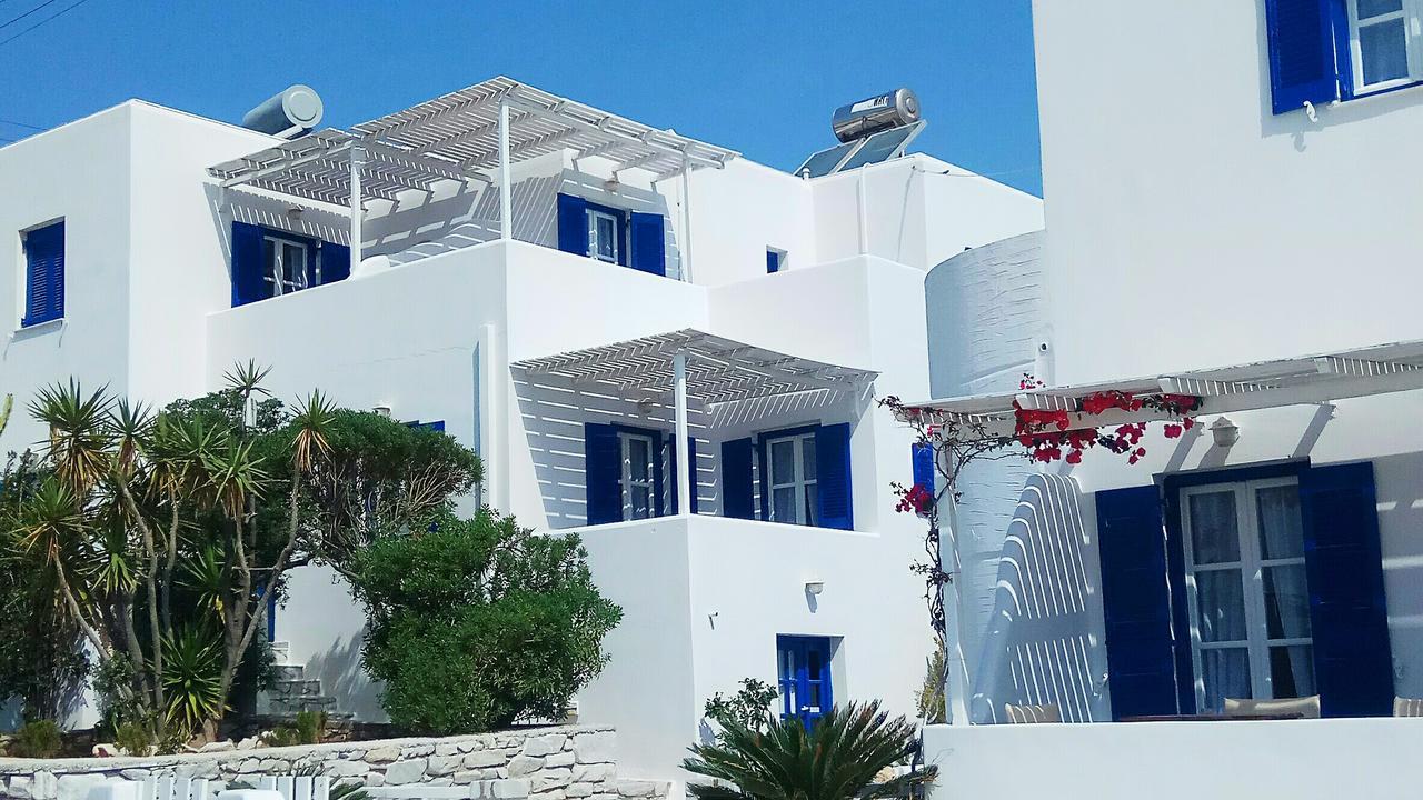 Nicos Studios & Apartments Logaras Esterno foto