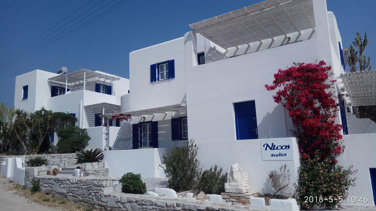 Nicos Studios & Apartments Logaras Esterno foto
