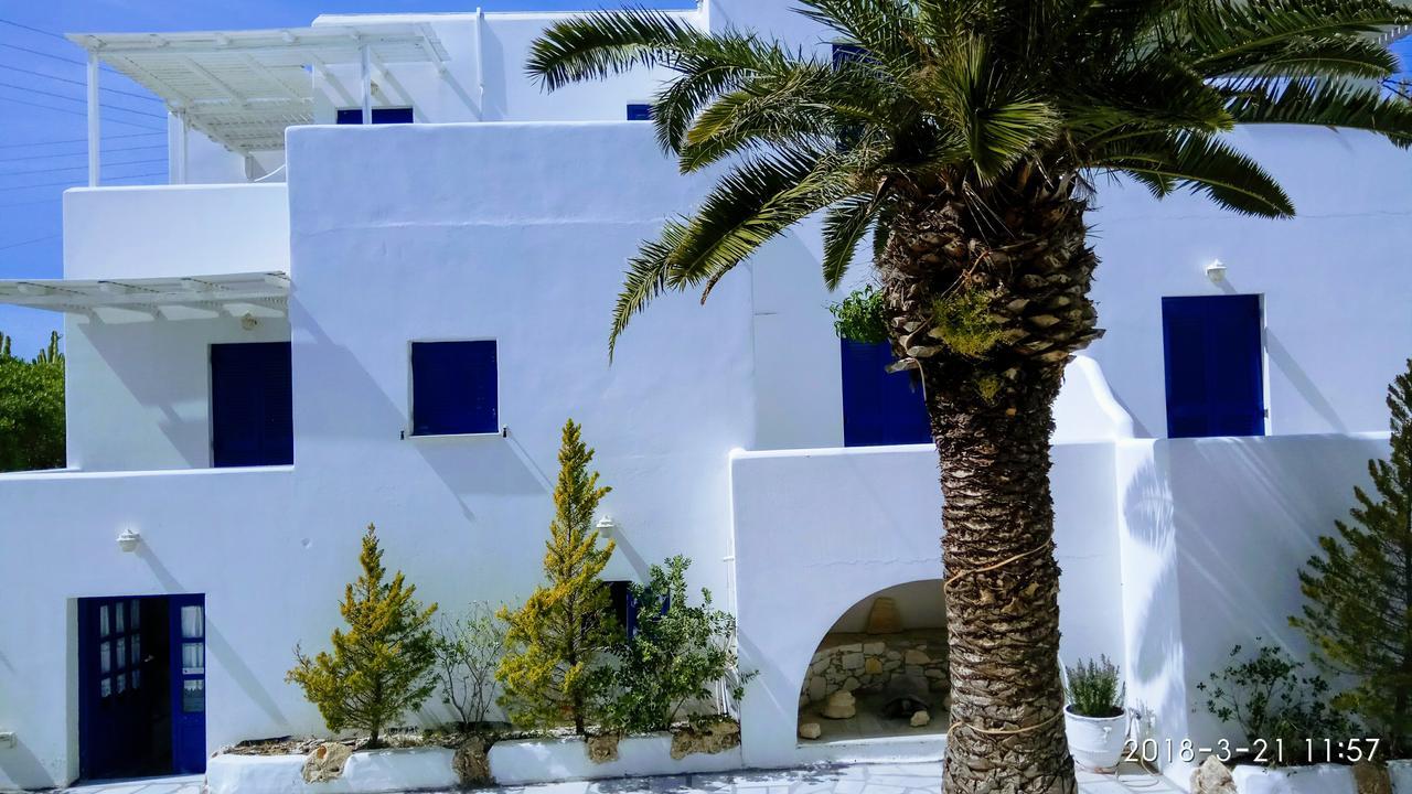 Nicos Studios & Apartments Logaras Esterno foto