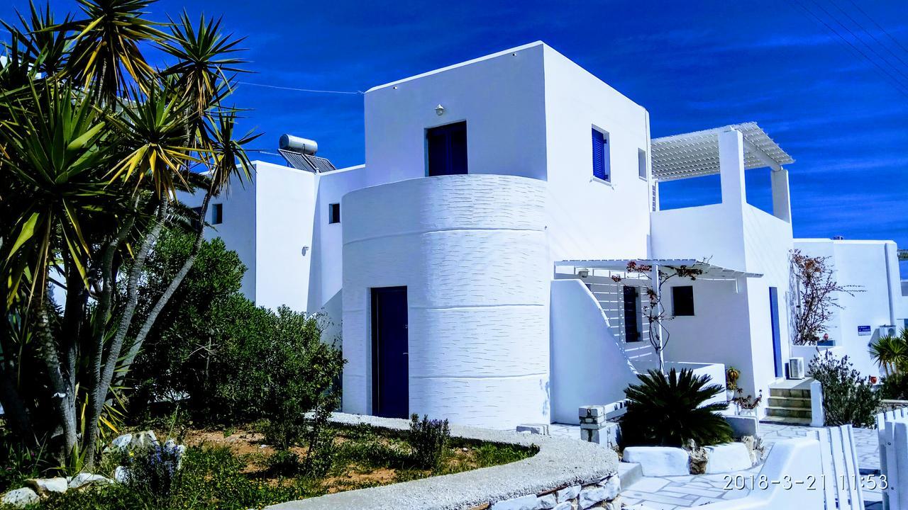 Nicos Studios & Apartments Logaras Esterno foto