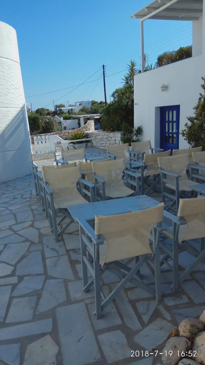 Nicos Studios & Apartments Logaras Esterno foto