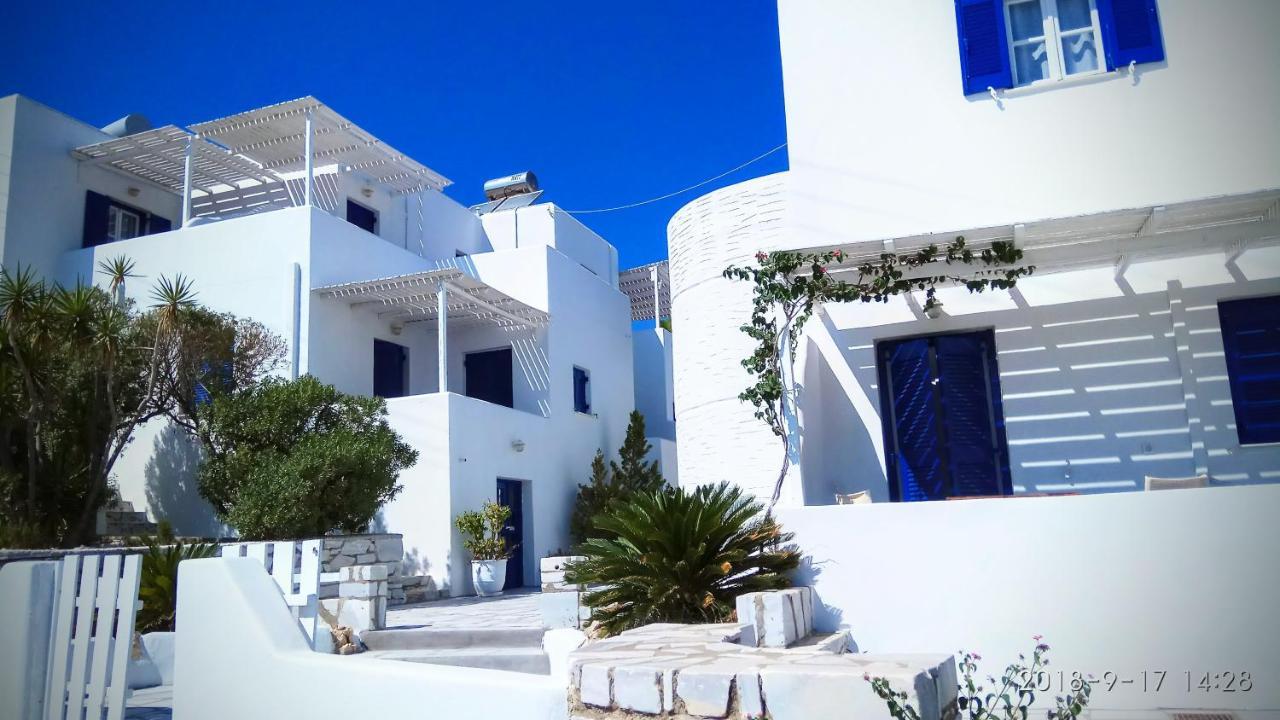 Nicos Studios & Apartments Logaras Esterno foto